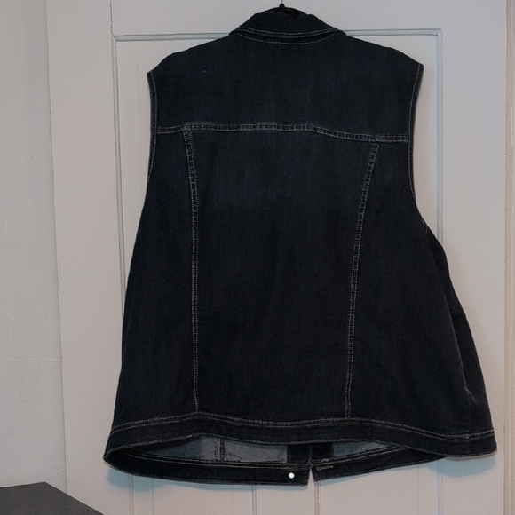CJ Banks Denim Vest - Picture 5 of 5